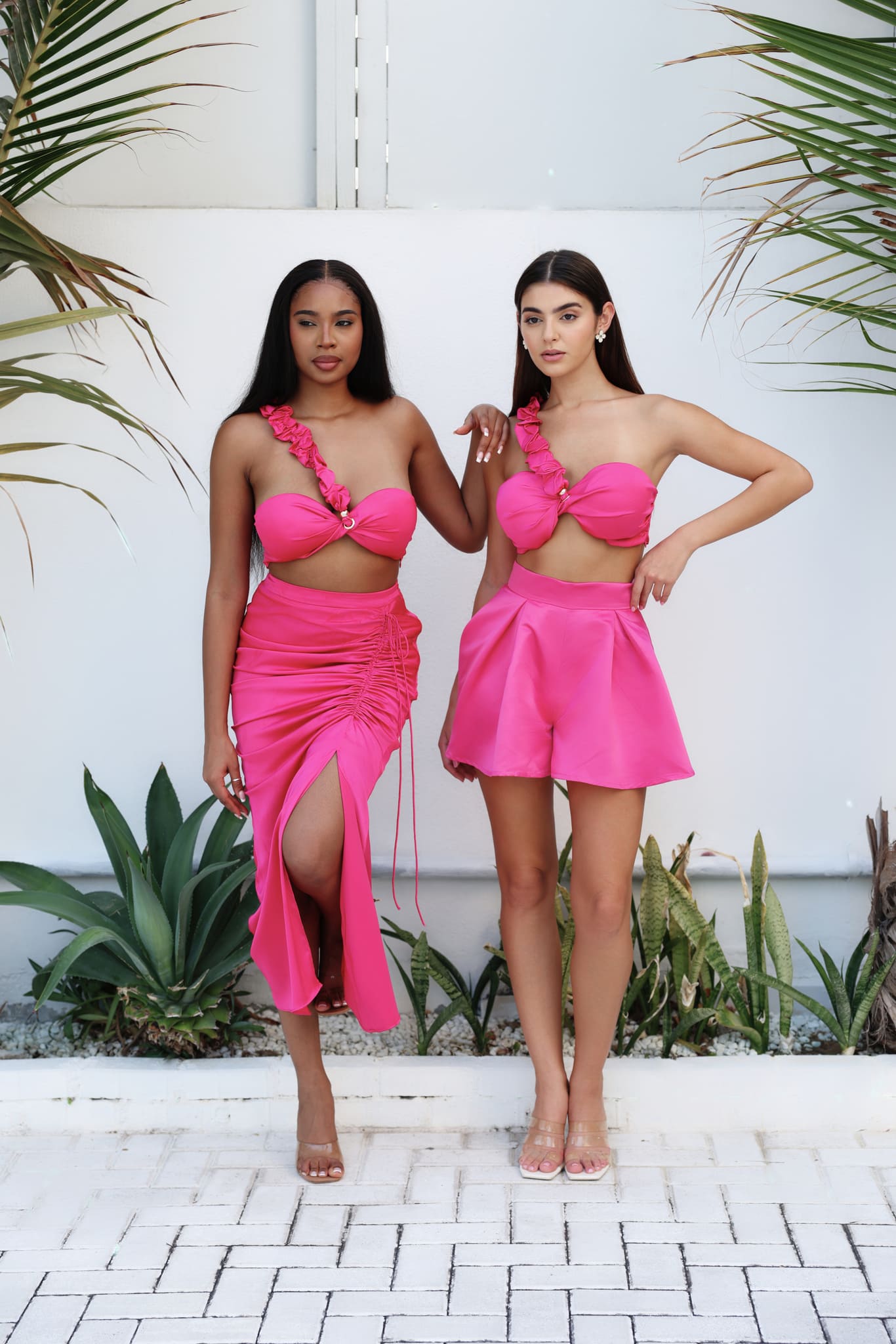 LIORA Shorts - Fuchsia Pink